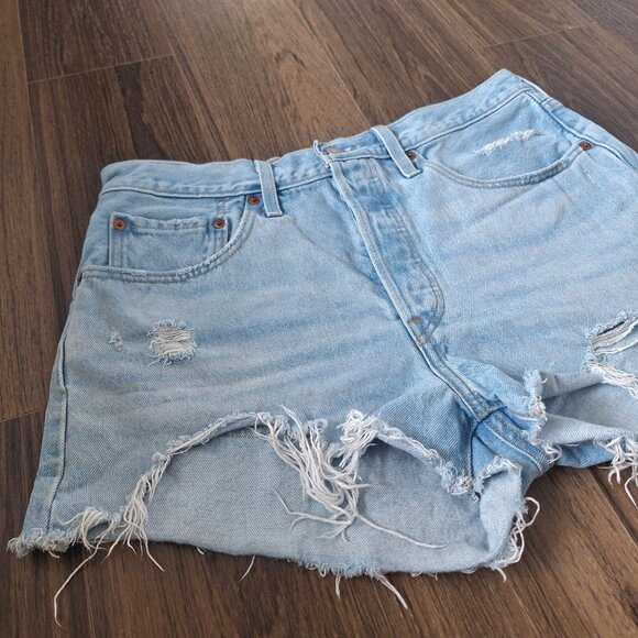 💙 Levi's 501 High Rise Cut Off Distressed Shorts Size 31 Western Cowgirl - Picture 4 of 7